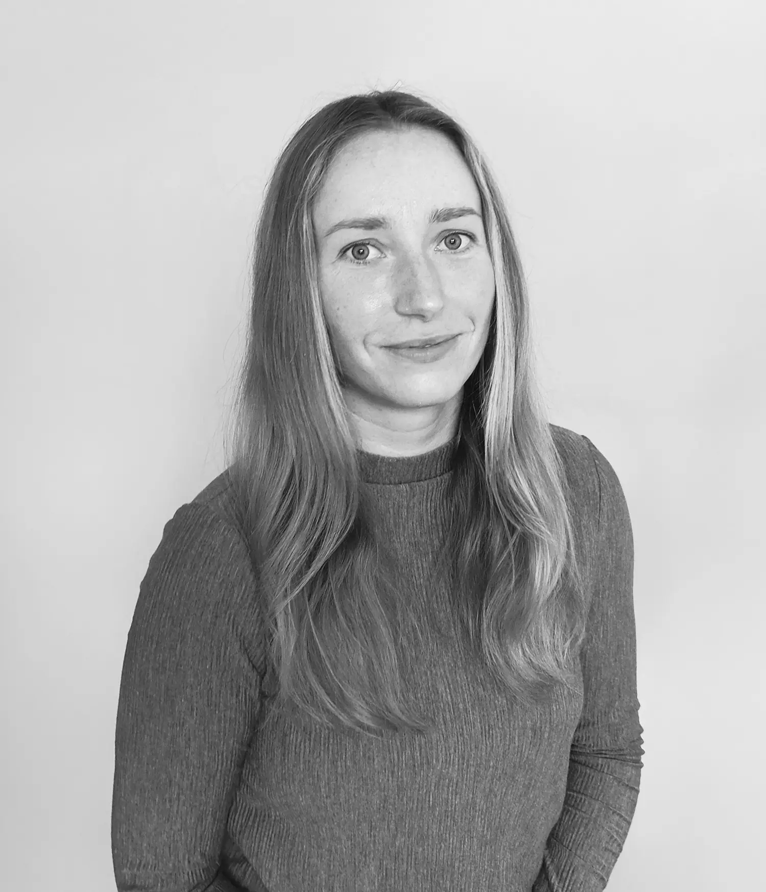 Melita Pupsaite somatic therapist and psychotherapist specialising in trauma, anxiety, and nervous system regulation